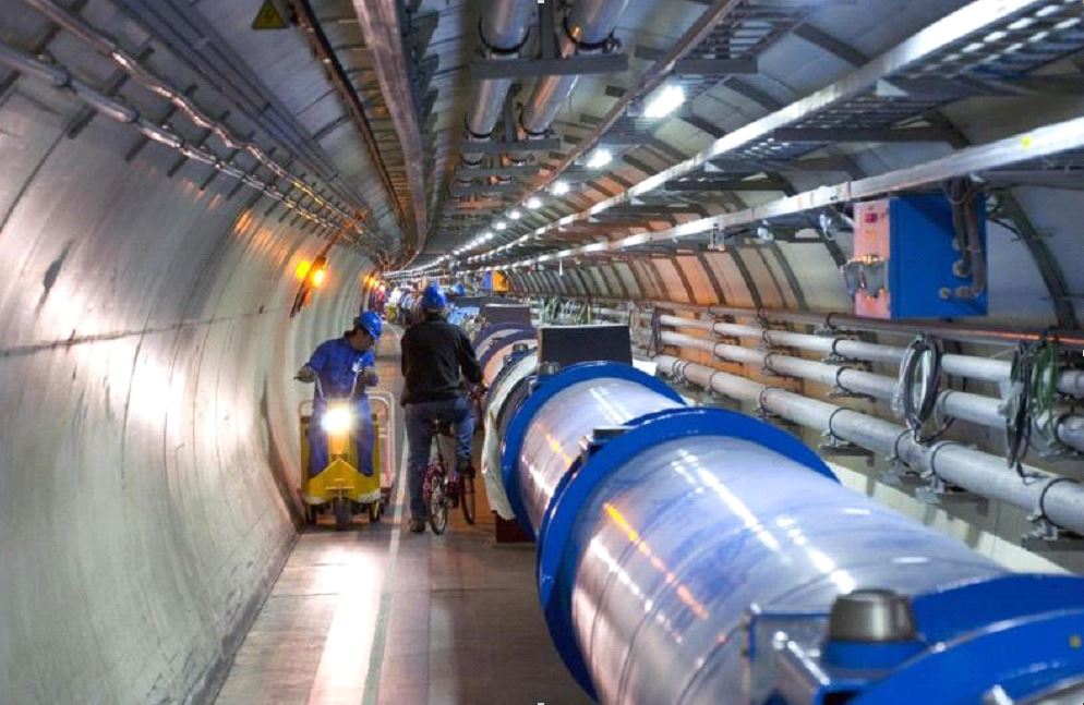 2013-10-09-cern.JPG